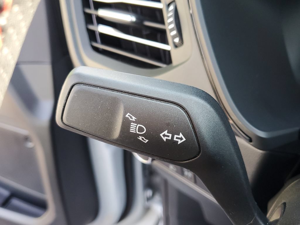 Used 2025 Ford Escape ST-Line Select AWD/4WD image 15