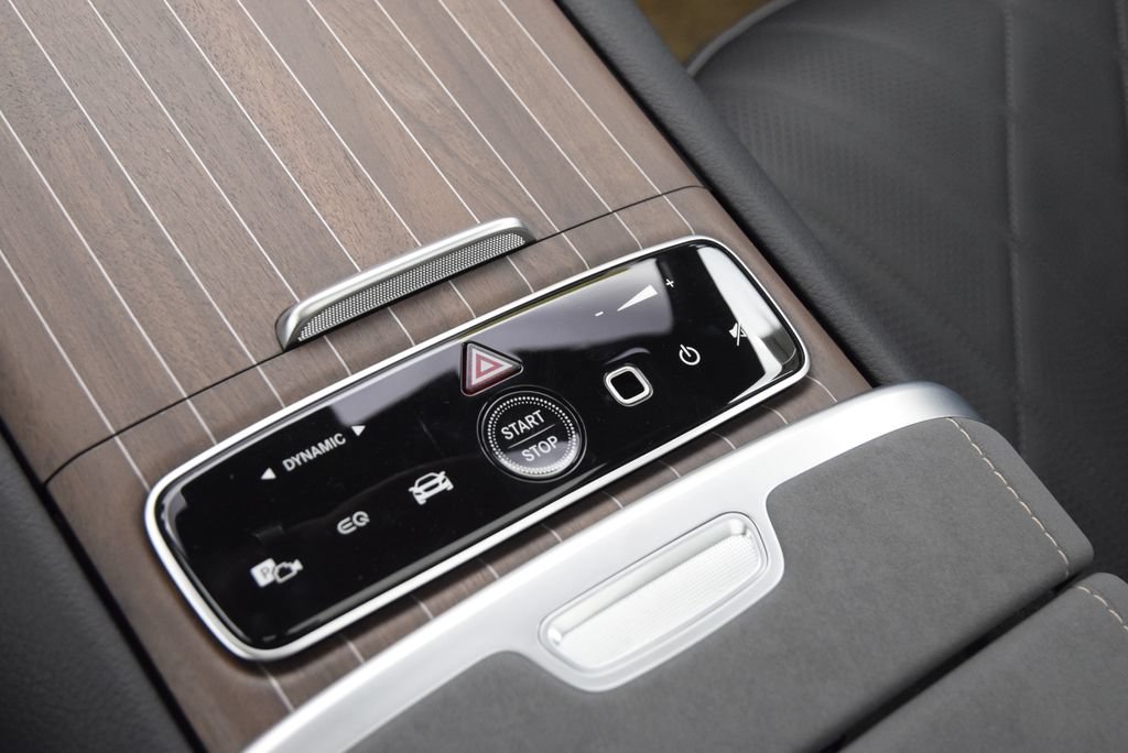 New 2026 Mercedes-Benz EQS 550 4MATIC SUV image 28