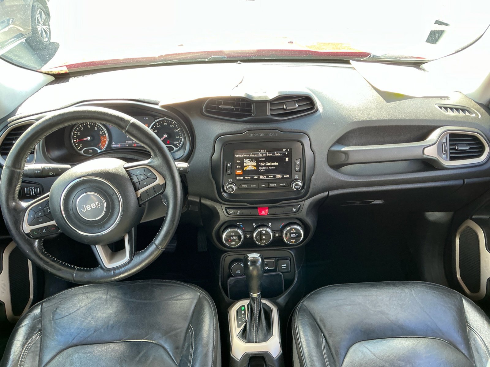 Used 2016 Jeep Renegade Limited image 20