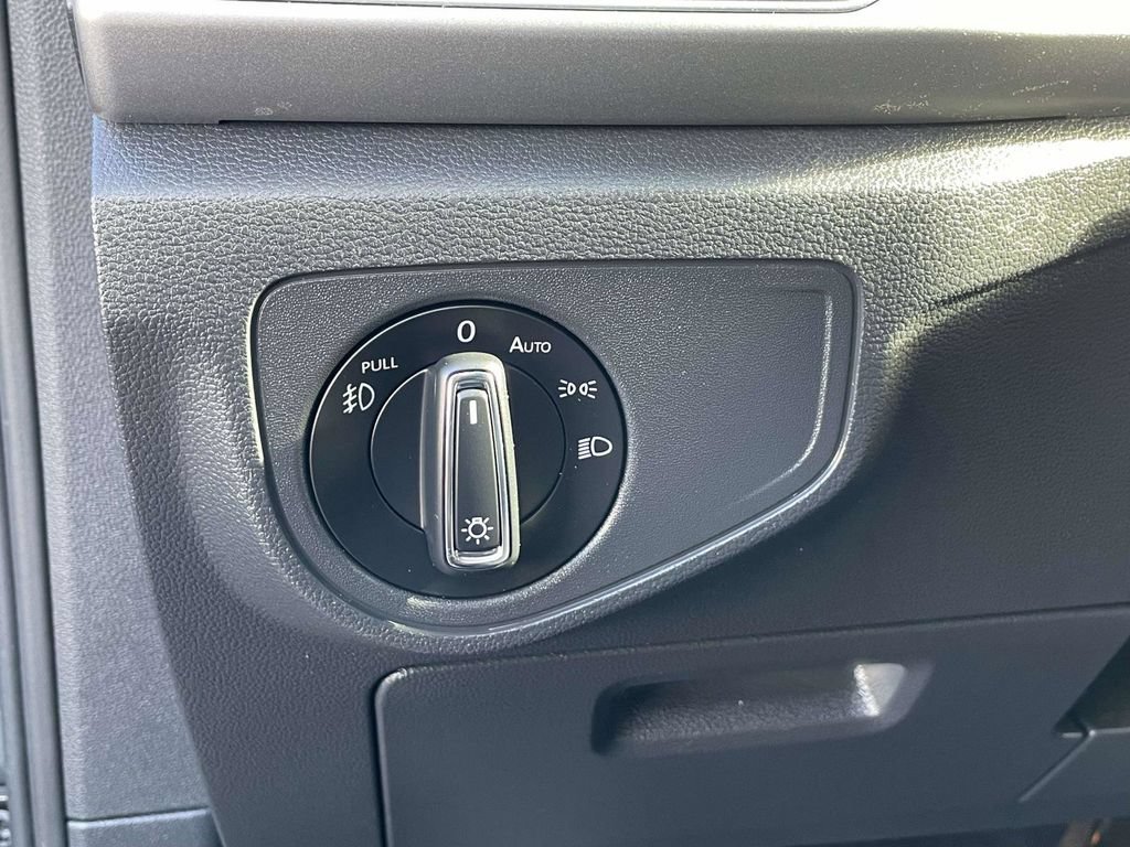Used 2018 Volkswagen Atlas SE FWD image 27