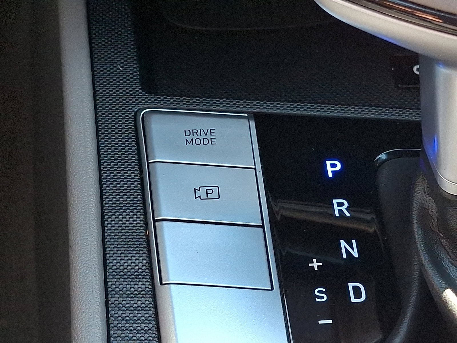 Certified 2025 Hyundai Elantra Sport FWD image 24