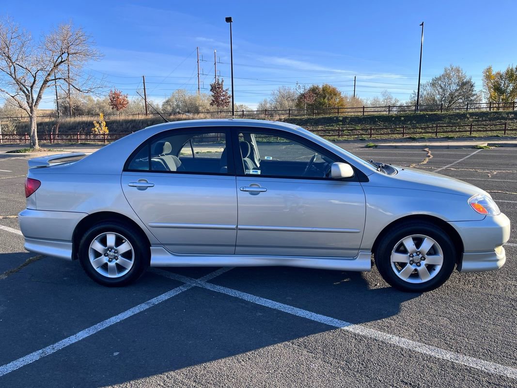 Used 2004 Toyota Corolla CE image 4