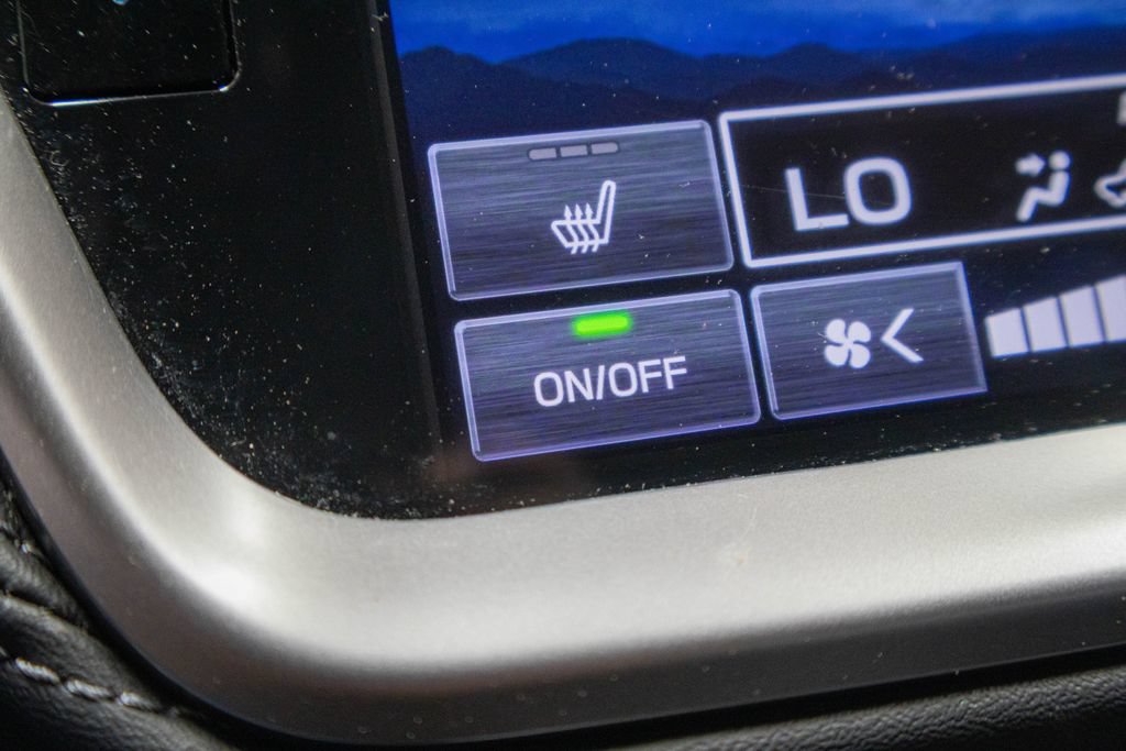 Used 2023 Subaru Legacy Limited AWD/4WD image 23
