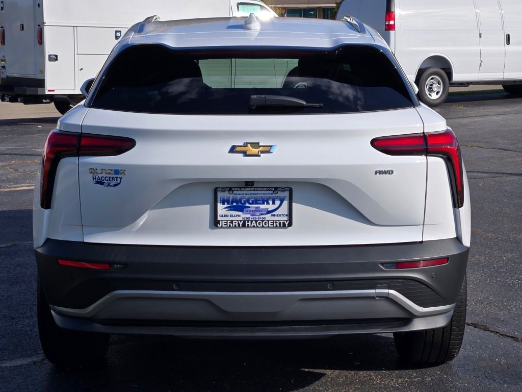Certified 2024 Chevrolet Blazer EV LT AWD/4WD image 12