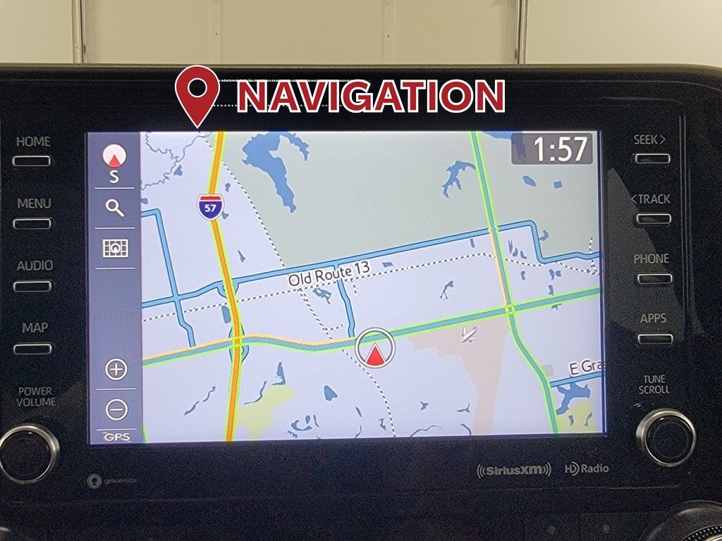 Used 2022 Toyota Highlander XLE AWD/4WD image 22