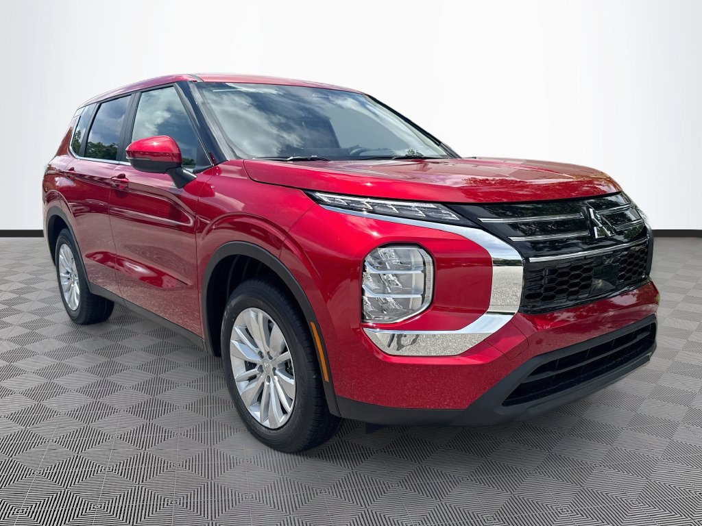 New 2026 Mitsubishi Outlander ES FWD image 3