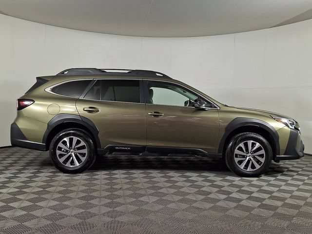 Used 2024 Subaru Outback Premium w/ Popular Package #1A AWD/4WD image 10