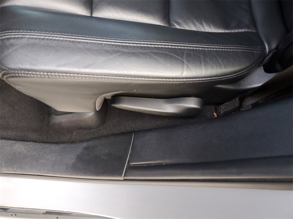 Used 2019 Jeep Grand Cherokee Limited image 14