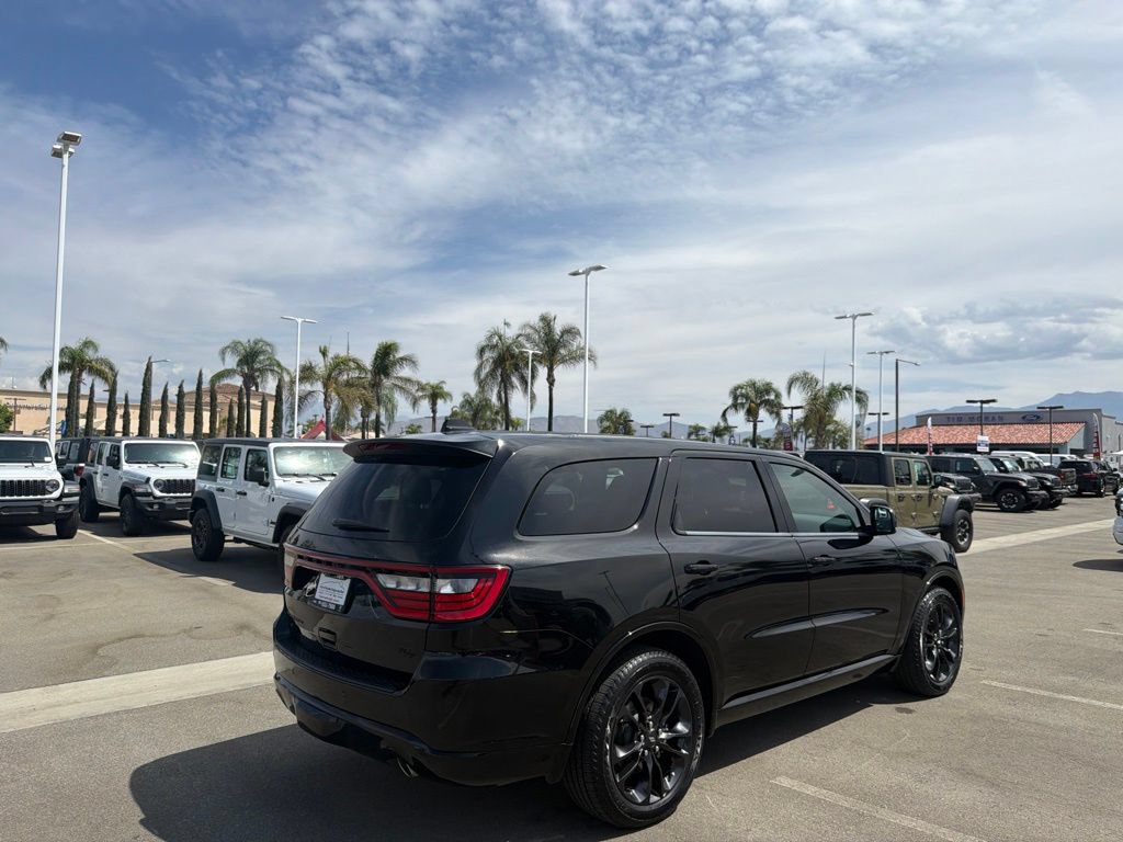 Used 2021 Dodge Durango R/T w/ Blacktop Package AWD/4WD image 4