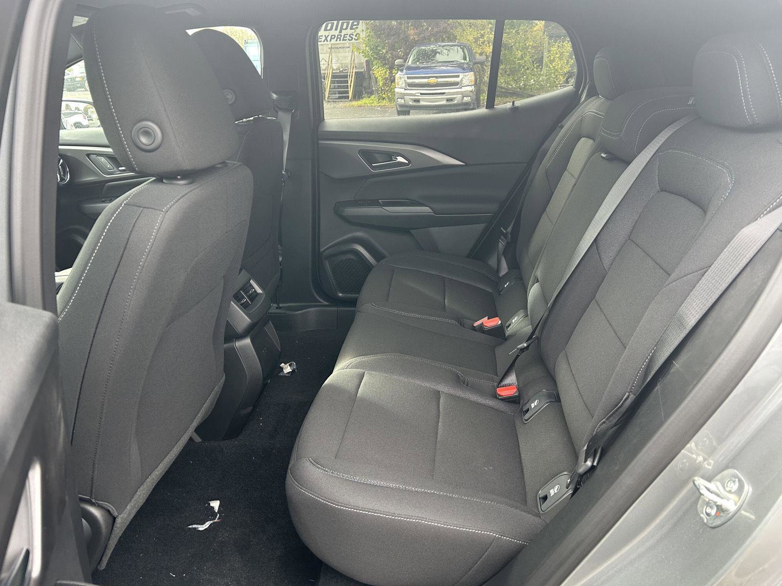 New 2026 Chevrolet Equinox EV LT image 30