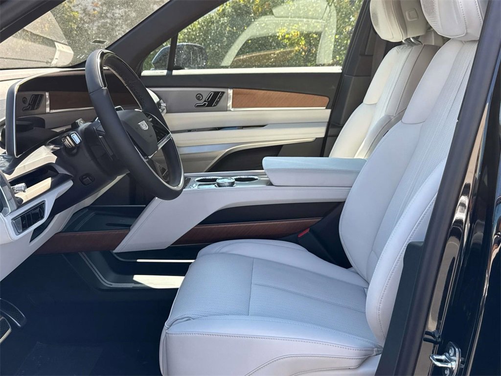 New 2026 Cadillac Vistiq Sport image 9