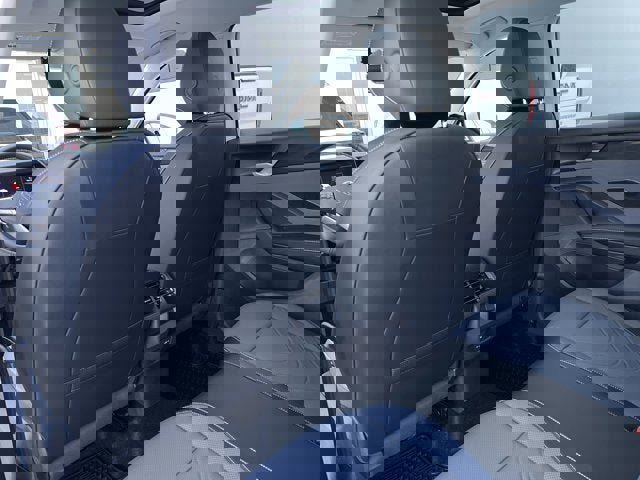 New 2026 Volkswagen Tiguan SE image 24