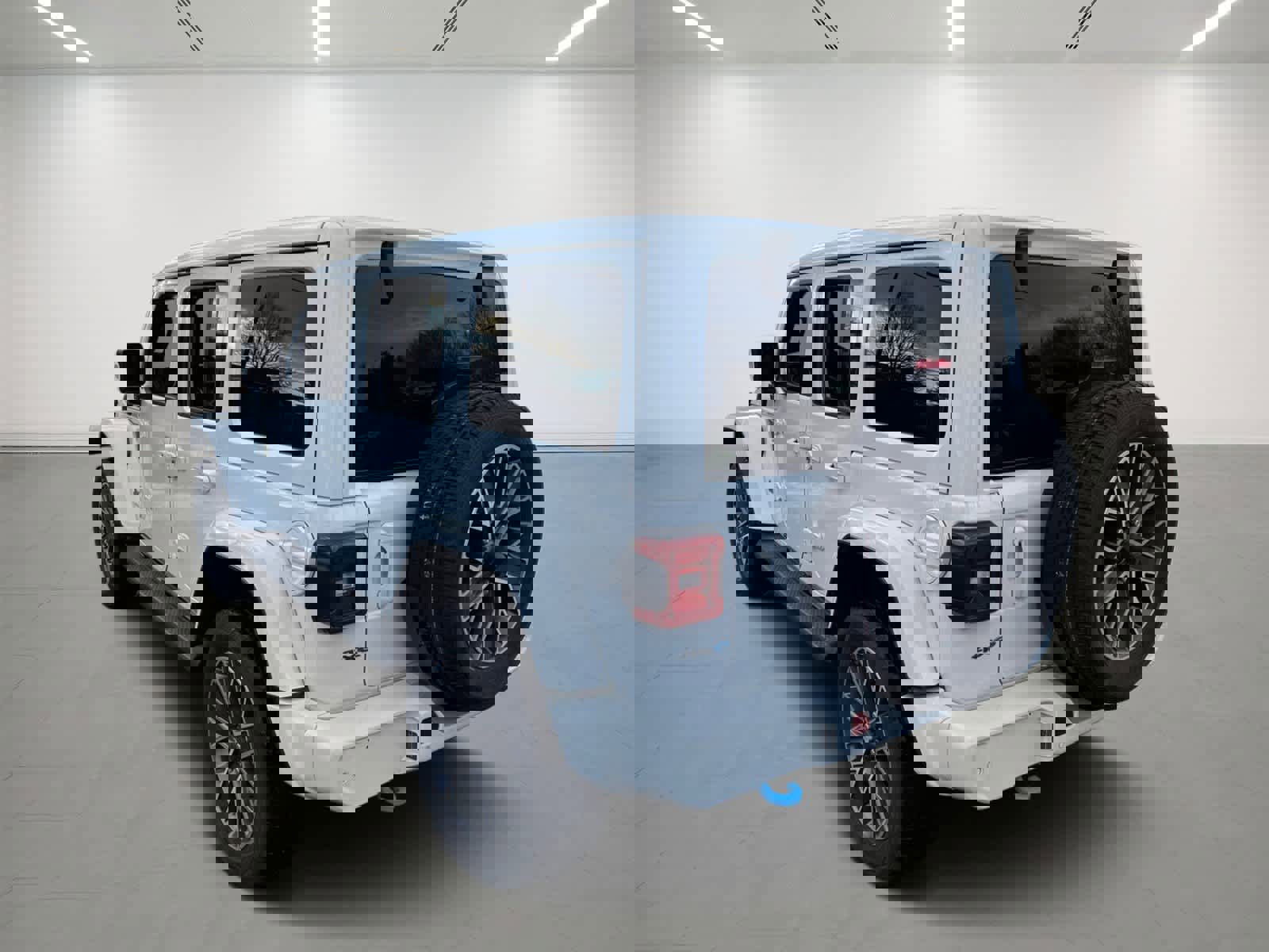 Used 2023 Jeep Wrangler Unlimited Sahara image 4