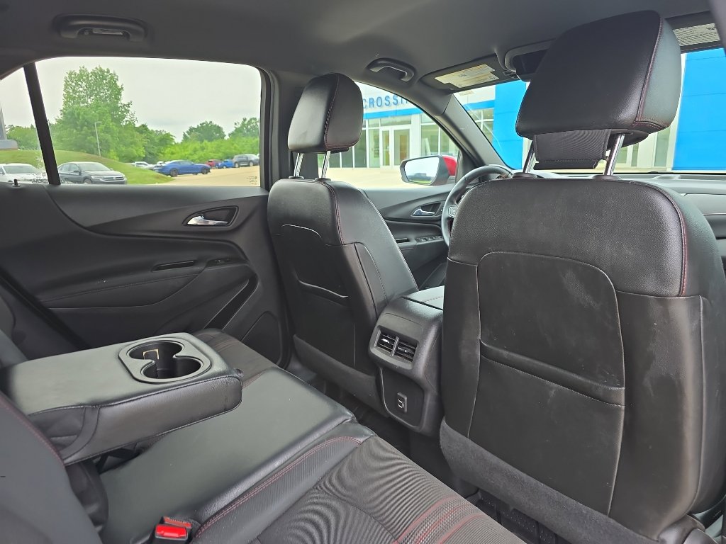 Used 2023 Chevrolet Equinox RS w/ LPO, Floor Liner Package FWD image 16