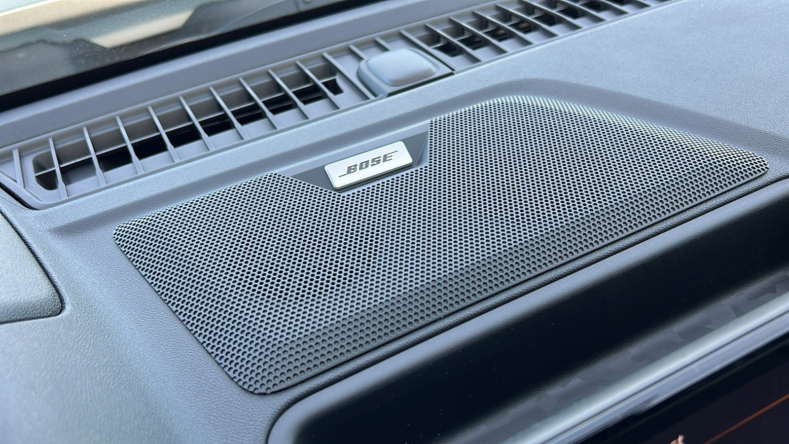 New 2026 Chevrolet Colorado ZR2 w/ ZR2 Bison Edition image 26