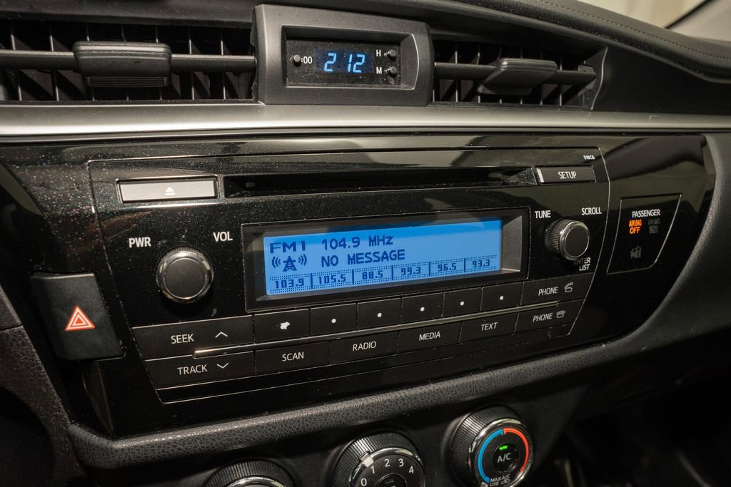 Used 2014 Toyota Corolla L image 12