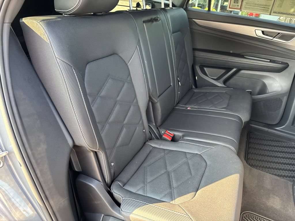 Used 2026 Volkswagen Atlas Cross Sport SE AWD/4WD image 46