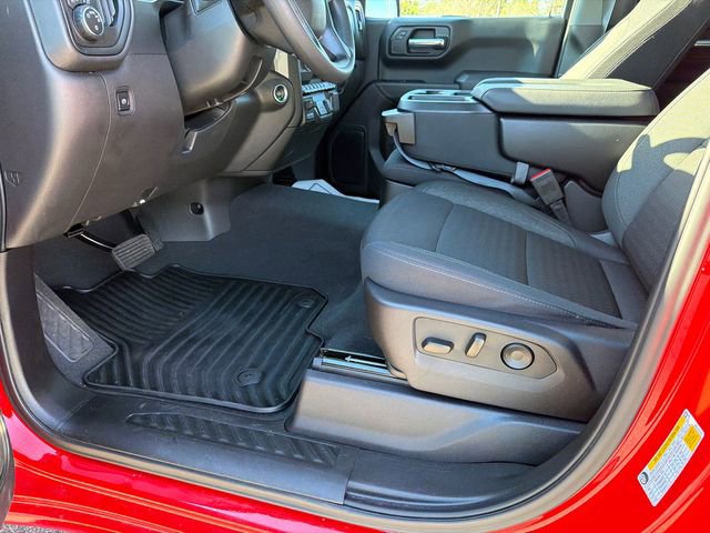 Certified 2025 Chevrolet Silverado 1500 Custom Trail Boss w/ Dark Appearance Package image 9