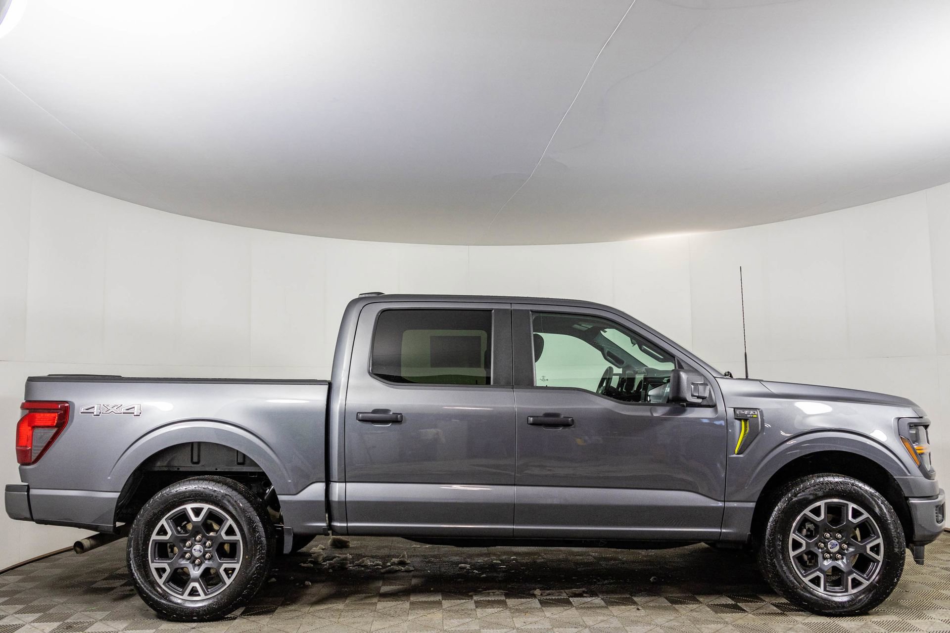Used 2024 Ford F150 STX image 13