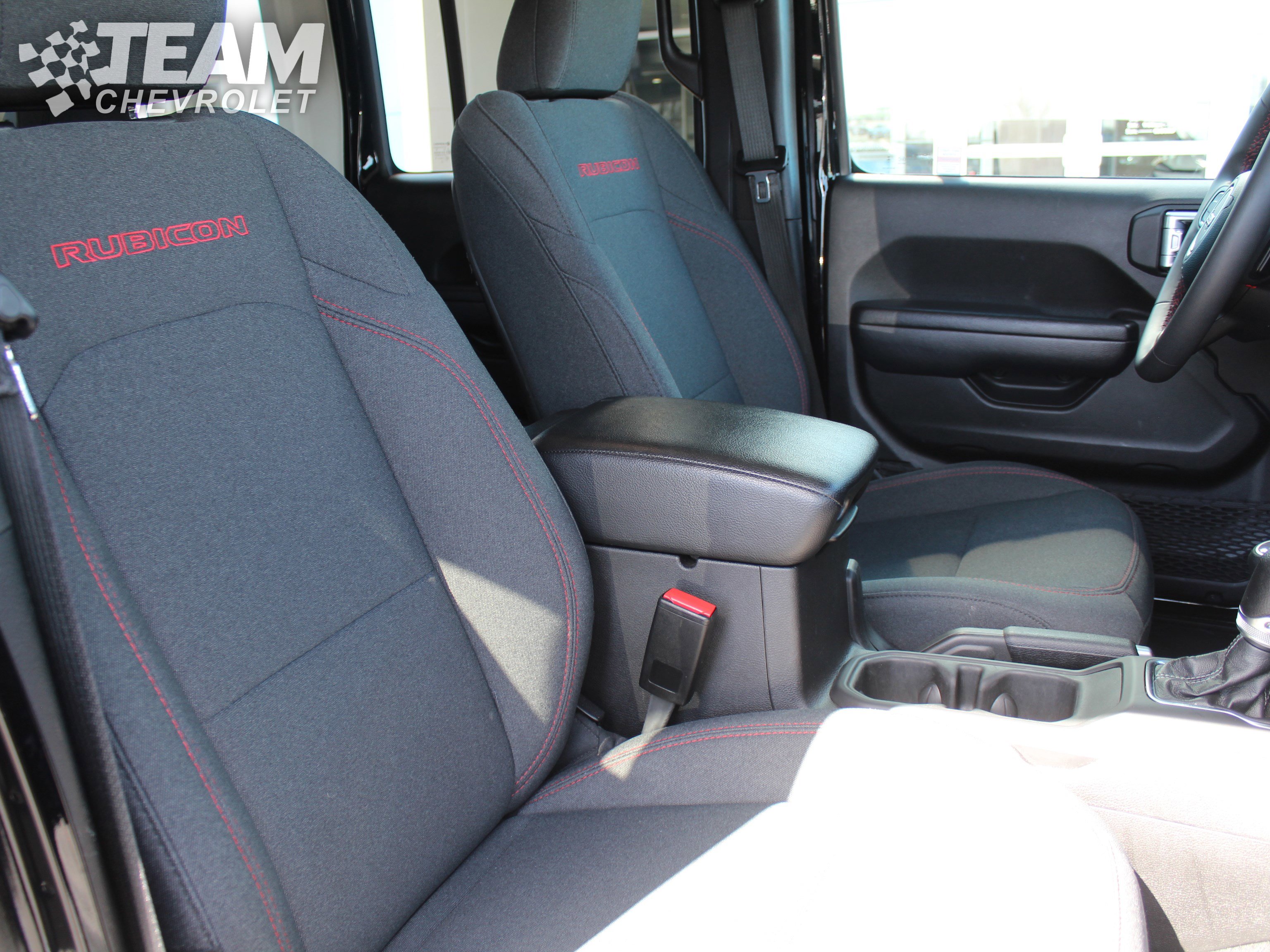 Used 2024 Jeep Wrangler Unlimited Rubicon AWD/4WD image 28