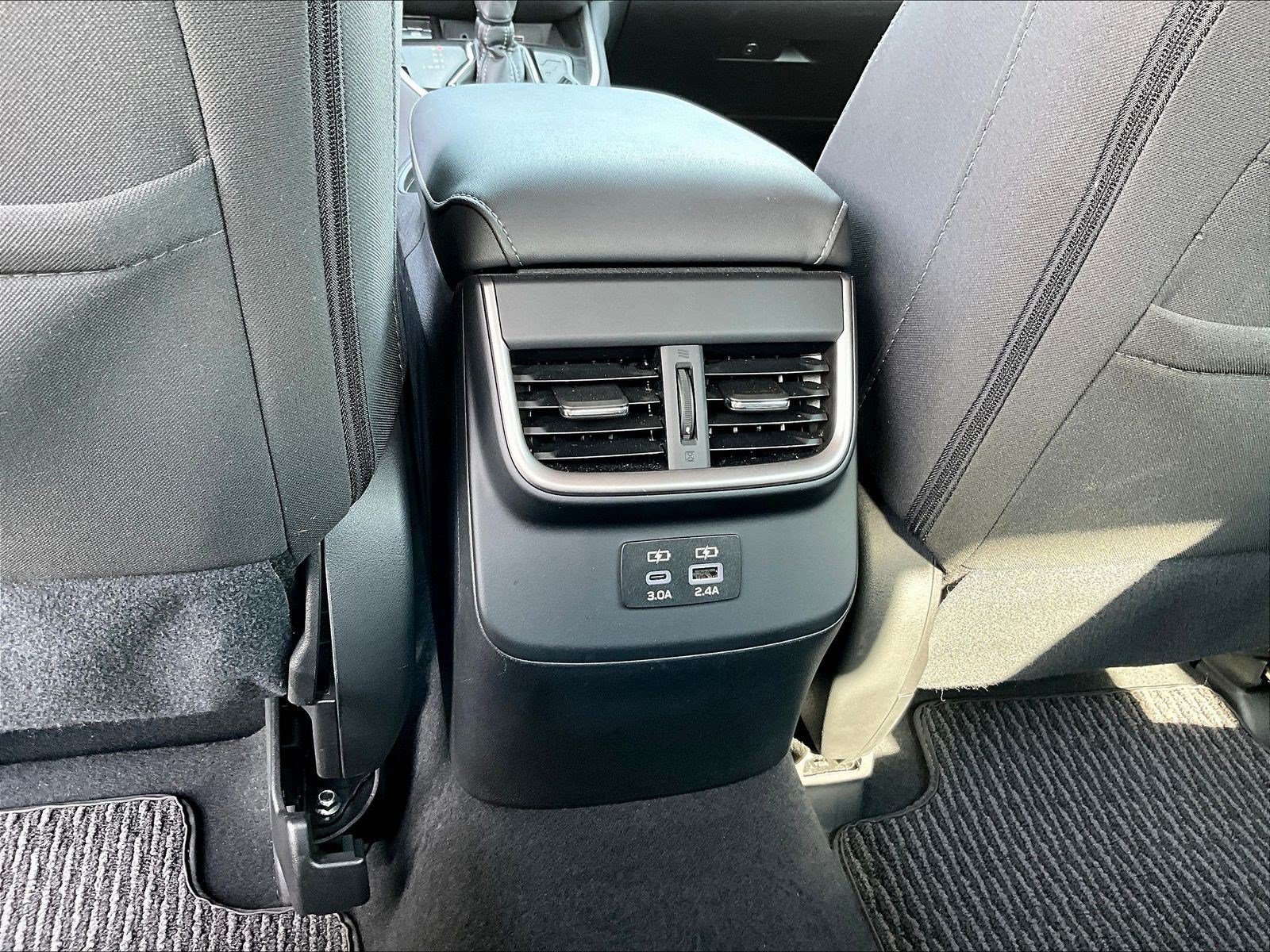 Used 2025 Subaru Legacy Premium AWD/4WD image 10