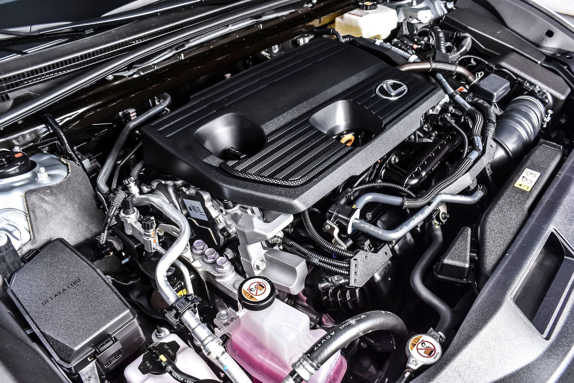 Used 2025 Lexus ES 300h w/ Premium Package FWD image 12