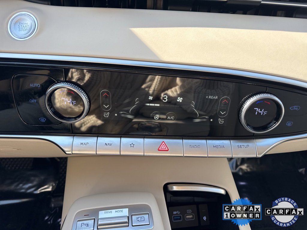 Used 2025 Genesis GV70 2.5T w/ Select Package image 25