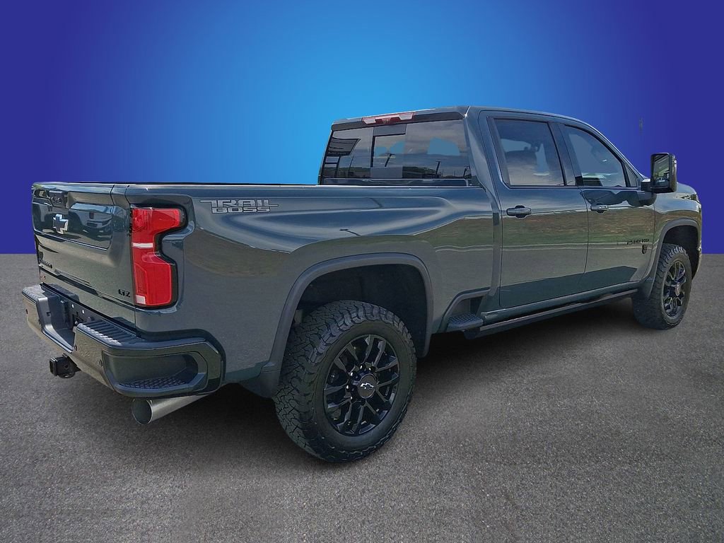 Used 2025 Chevrolet Silverado 2500 LTZ w/ LTZ Plus Package AWD/4WD image 4
