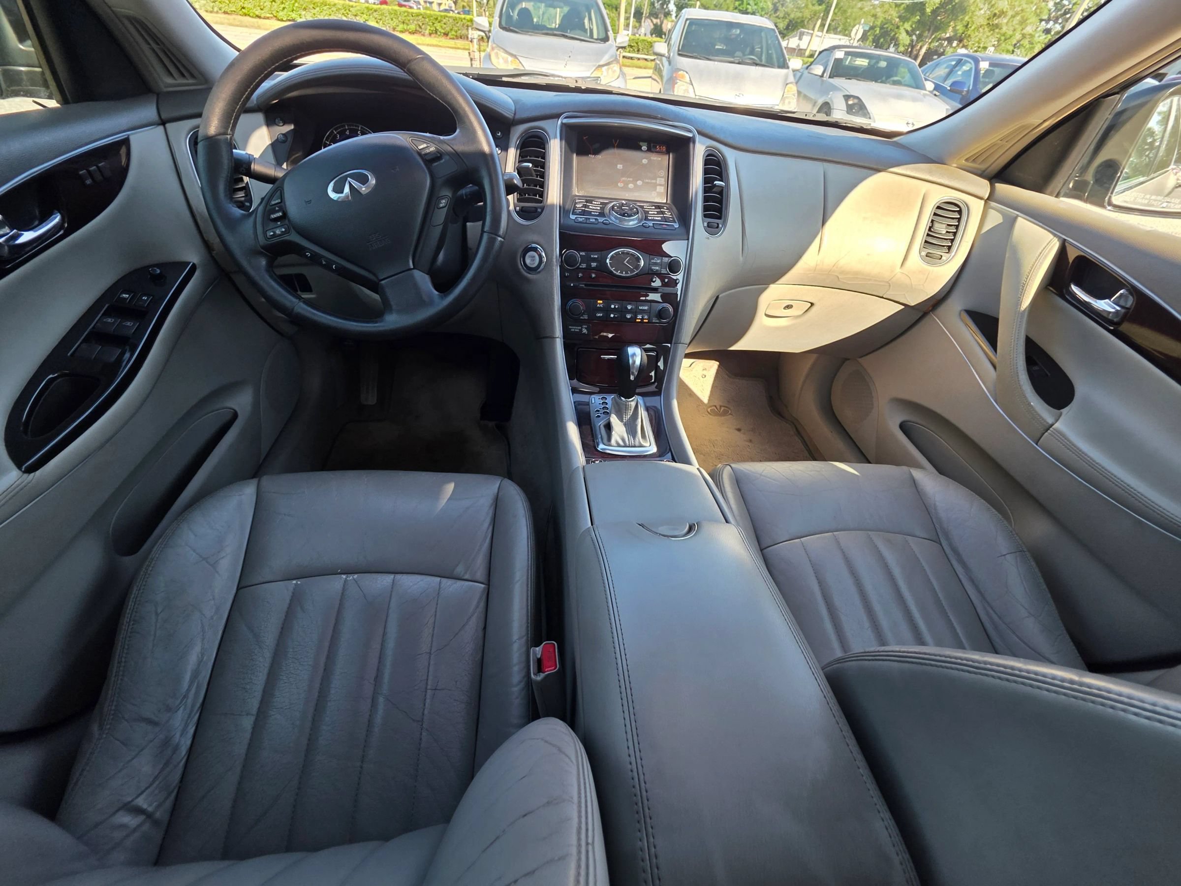 Used 2010 INFINITI EX35 Journey RWD image 15