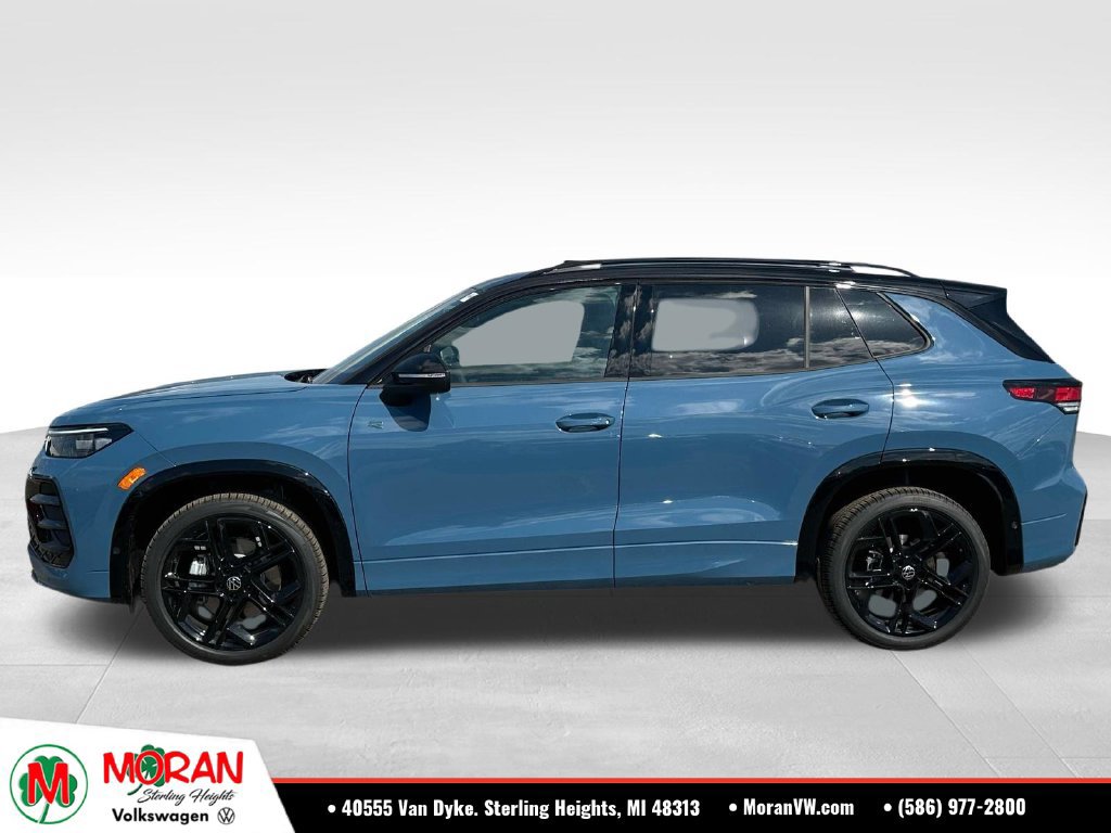 Used 2026 Volkswagen Tiguan SE R-Line AWD/4WD image 2