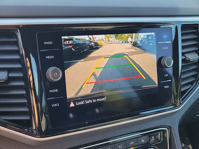 Certified 2023 Volkswagen Atlas Cross Sport SE w/ Panoramic Sunroof Package AWD/4WD image 26