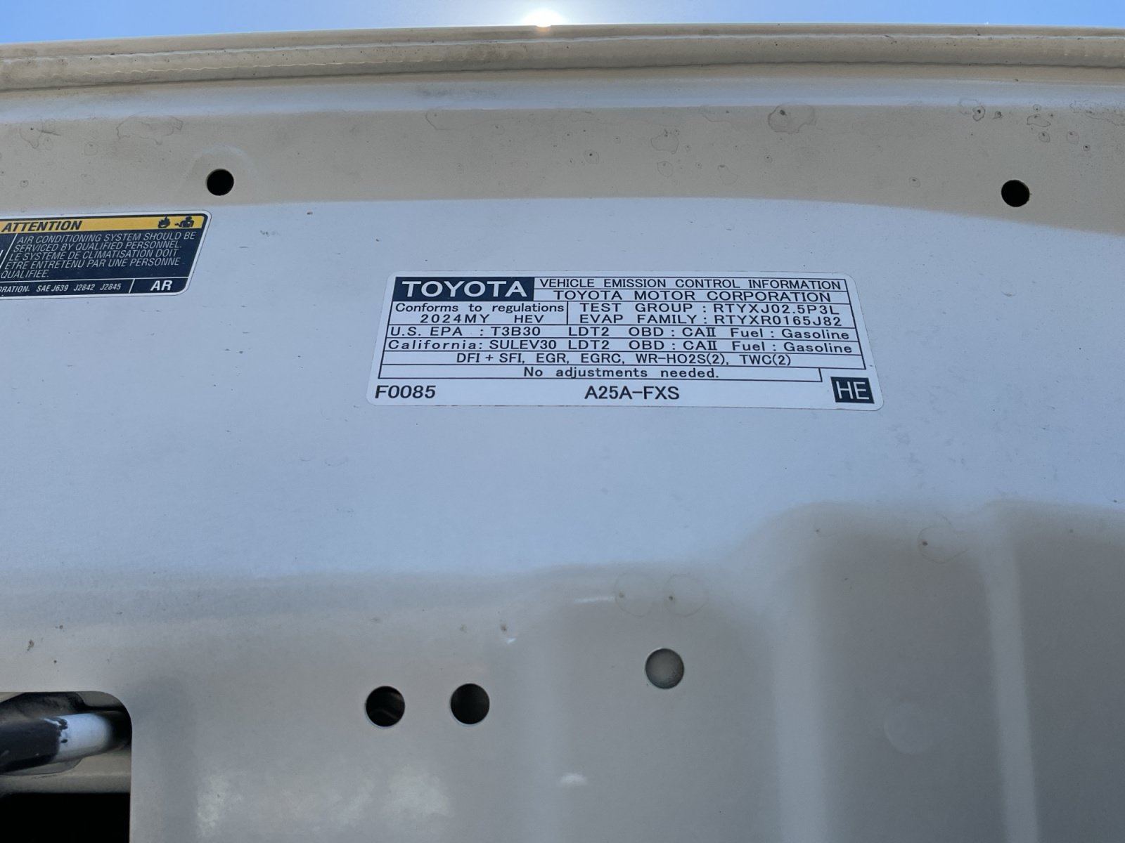 Used 2024 Toyota RAV4 XLE AWD/4WD image 24
