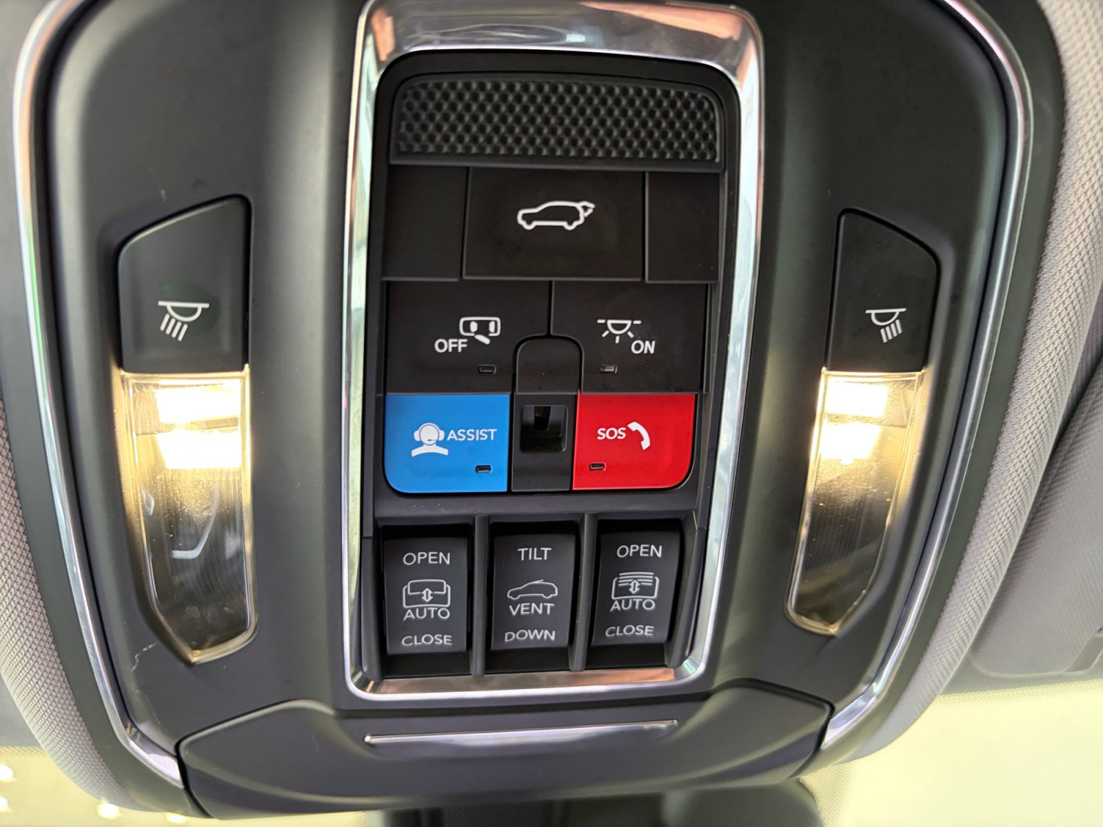 Used 2024 Jeep Grand Cherokee Limited 4xe AWD/4WD image 33