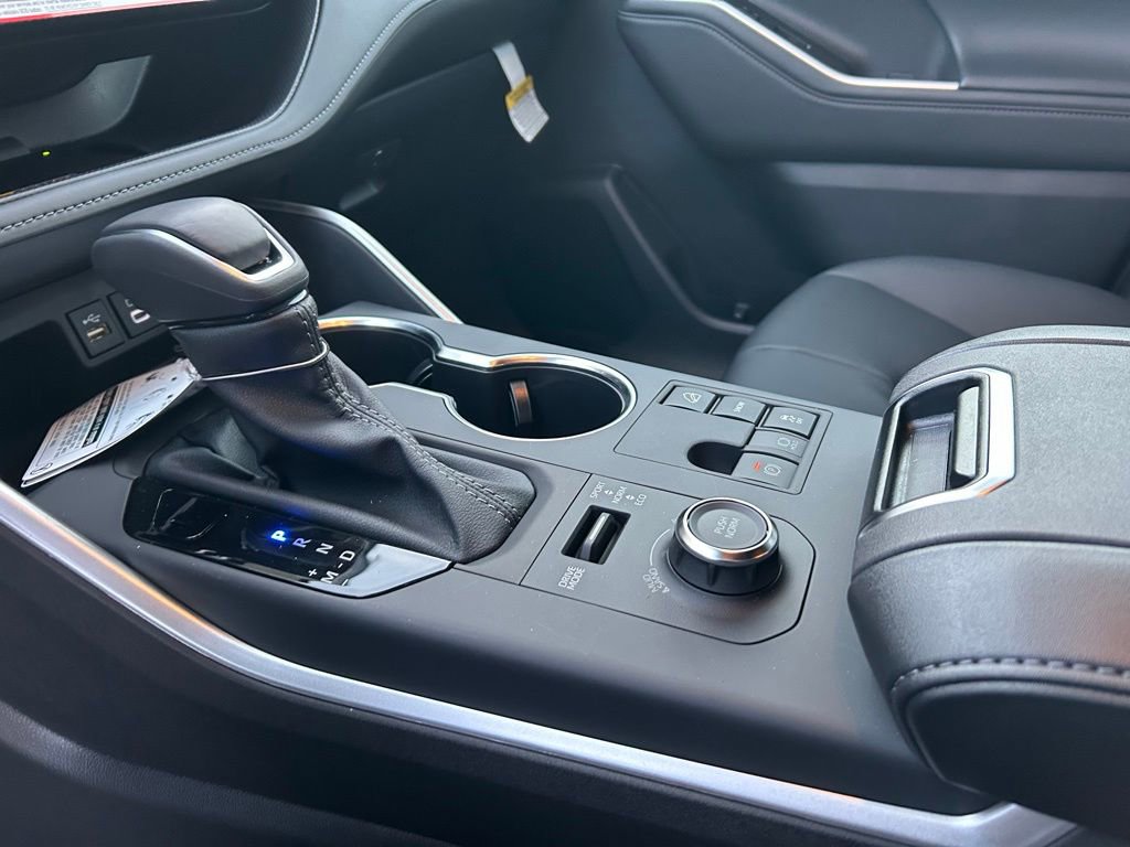 Used 2026 Toyota Highlander XSE image 22