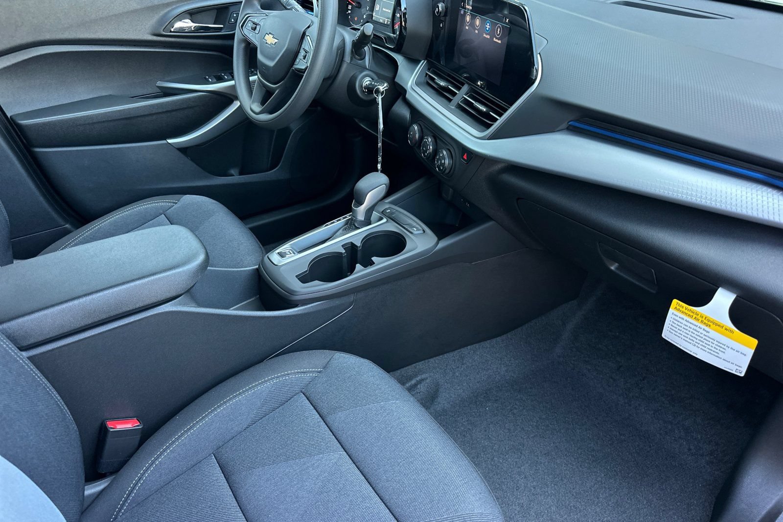 New 2026 Chevrolet Trax LS w/ LS Convenience Package FWD image 16