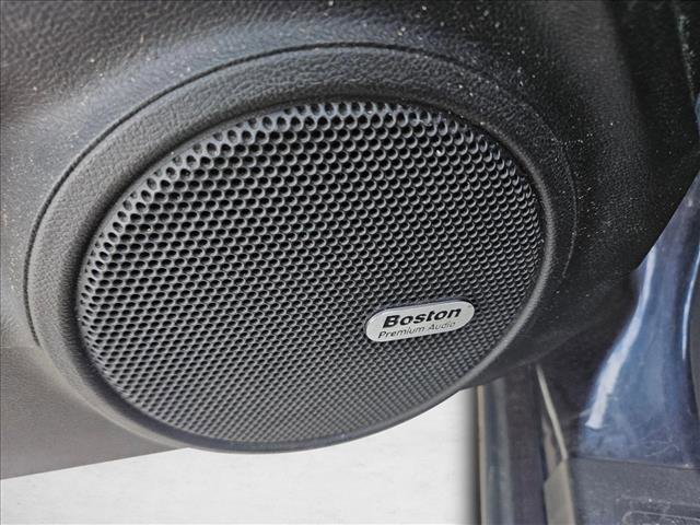 Used 2014 Chevrolet Camaro LT image 9