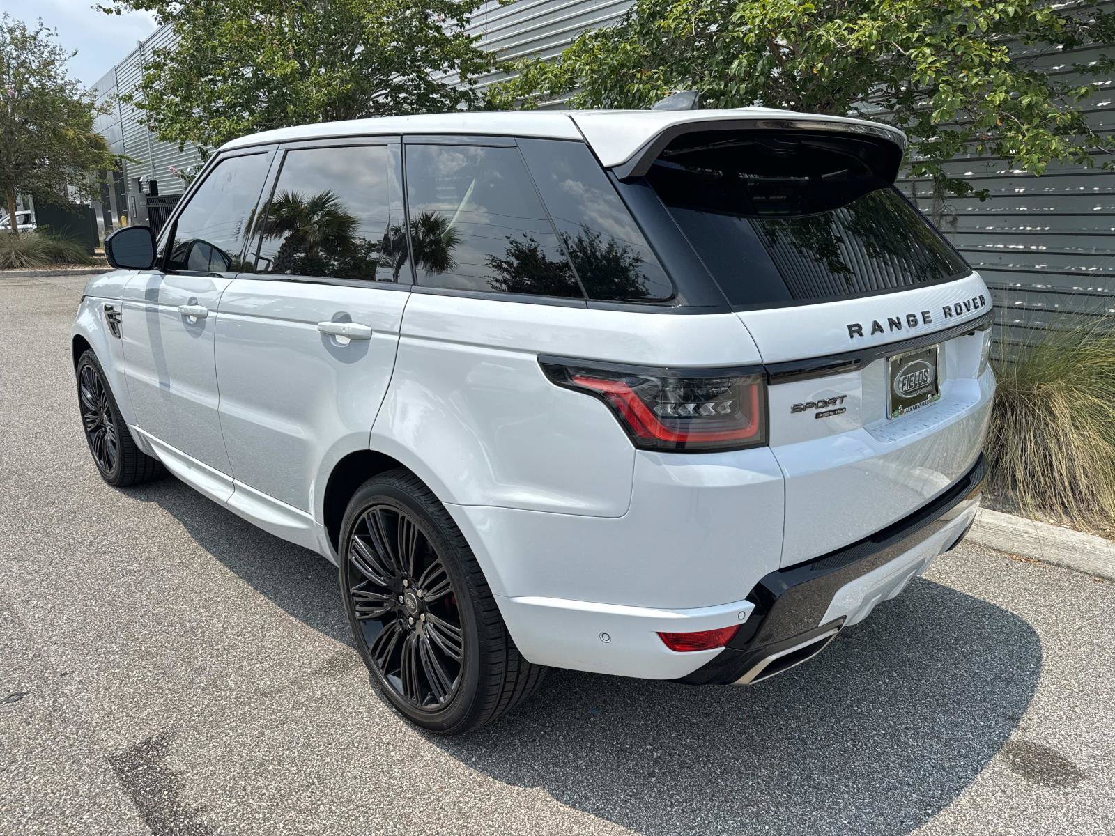 Used 2022 Land Rover Range Rover Sport HSE Dynamic AWD/4WD image 3