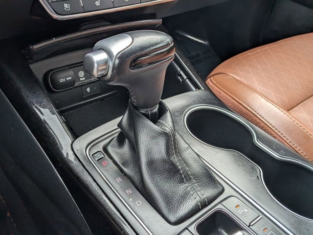 Used 2019 Kia Sorento SX image 11