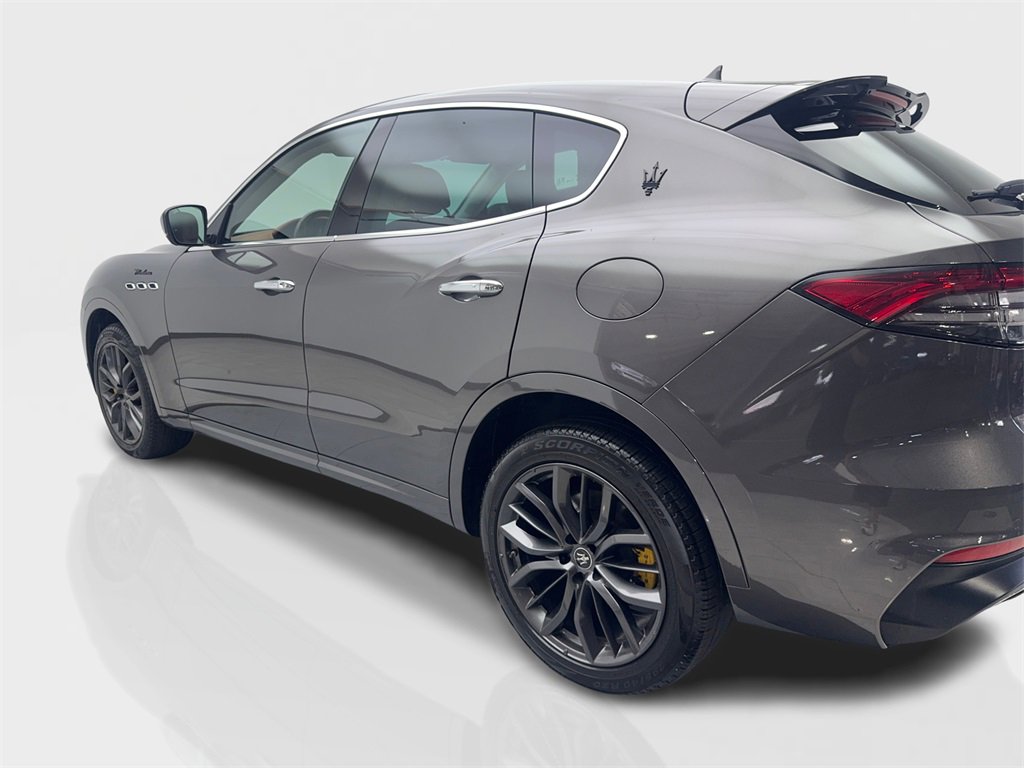 Used 2022 Maserati Levante Modena image 14