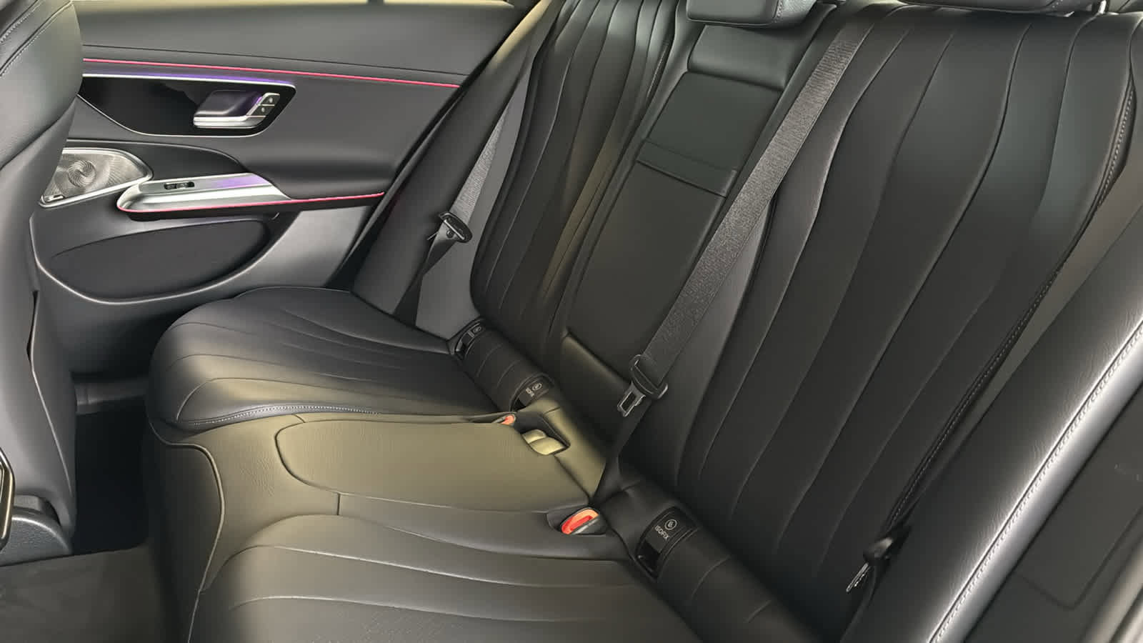 New 2026 Mercedes-Benz E 350 4MATIC Sedan image 32