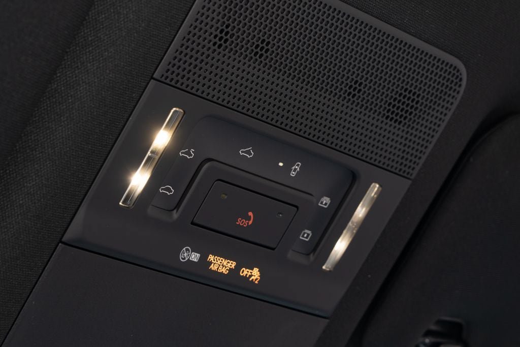New 2026 Lexus ES 350e FWD image 32