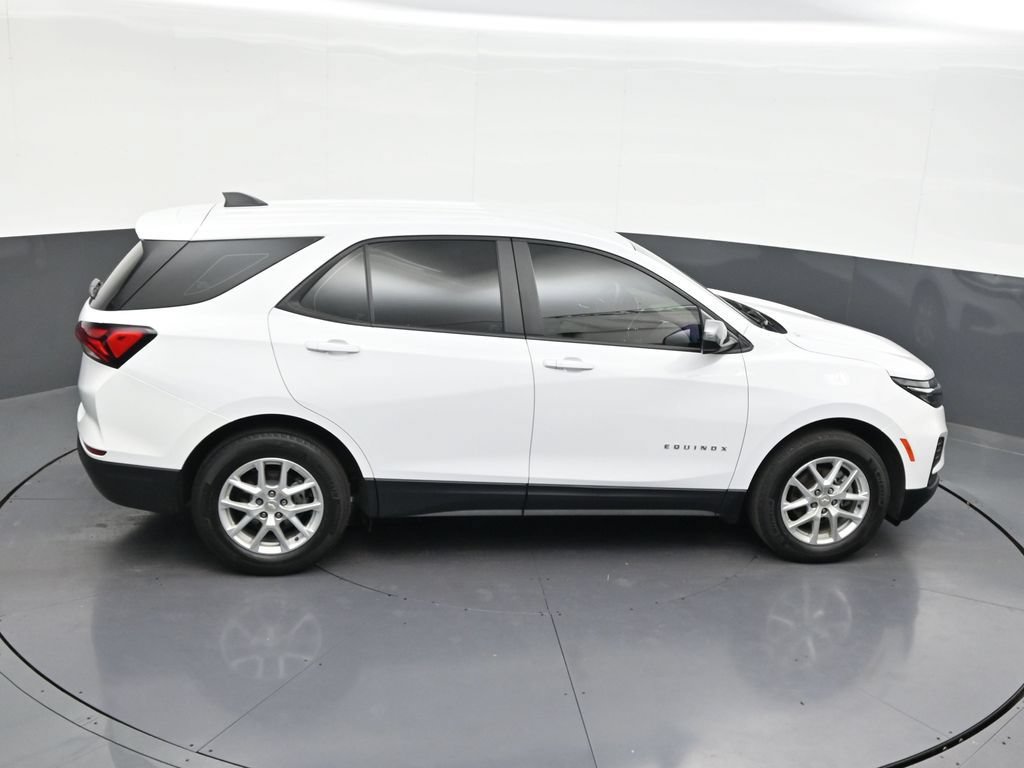Used 2023 Chevrolet Equinox LS FWD image 21