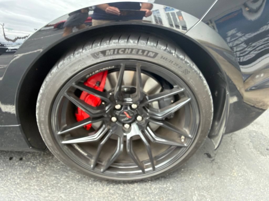 Used 2024 Chevrolet Corvette Z06 RWD image 14