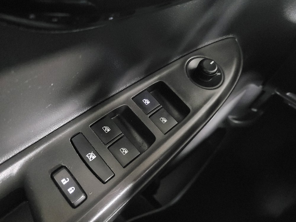 Used 2021 Chevrolet Spark LT image 27