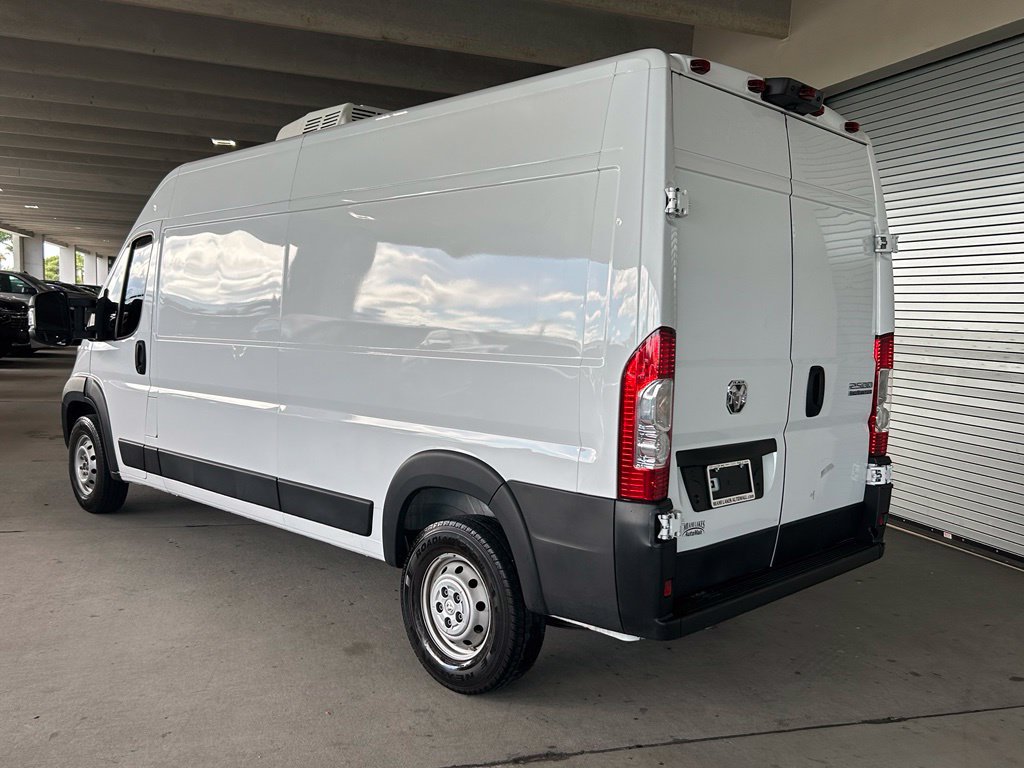 Used 2023 RAM ProMaster 2500 FWD image 3