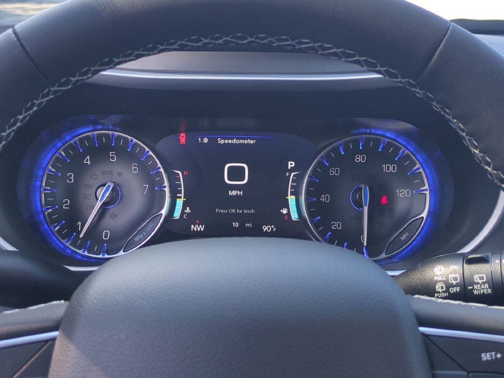 New 2027 Chrysler Pacifica Select FWD image 18