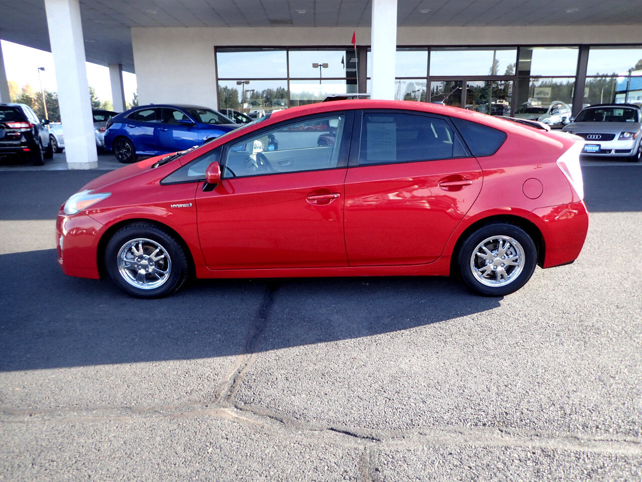 Used 2011 Toyota Prius Three w/ Appearance Pkg FWD image 2