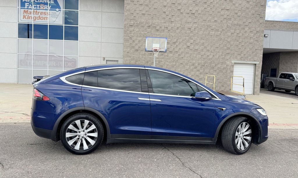 Used 2020 Tesla Model X Long Range AWD/4WD image 5
