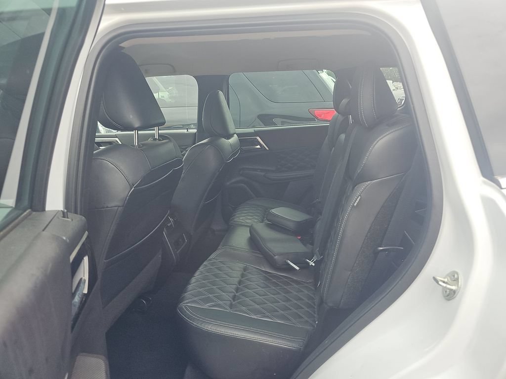 Used 2022 Mitsubishi Outlander SEL AWD/4WD image 8