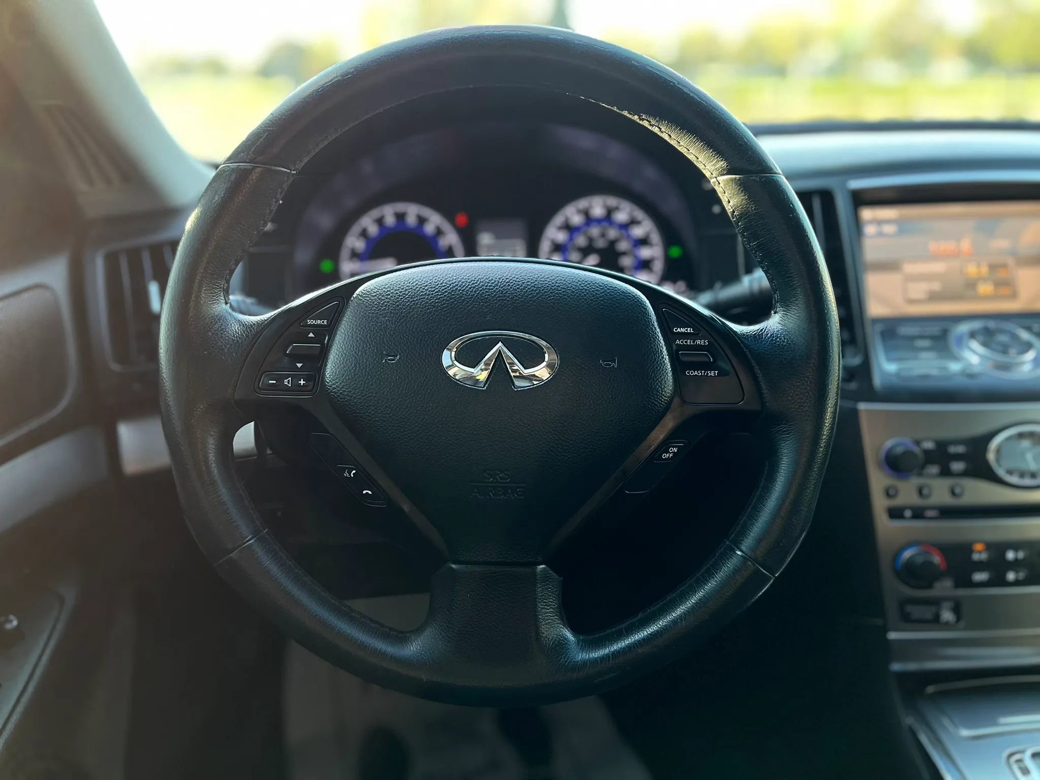 Used 2012 INFINITI G25 Journey RWD image 14